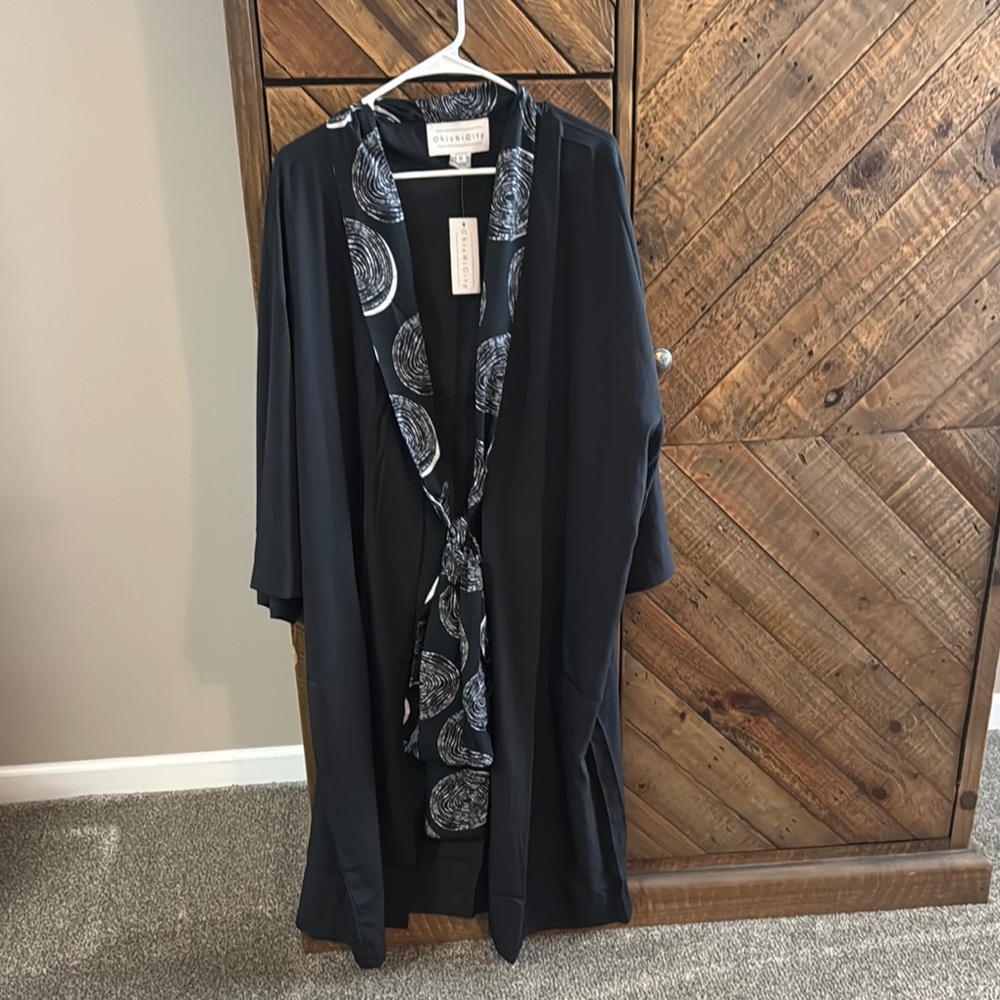 Elegant Black Duster, with Patterned Trim by ChicNiCity, size 1X